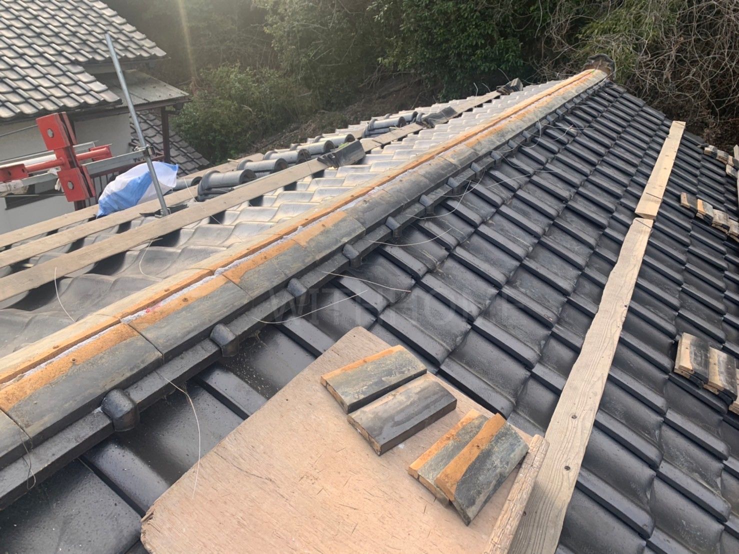 広島の屋根・瓦のお店 ウィズホーム　屋根工事 瓦屋根 屋根修理 棟修理