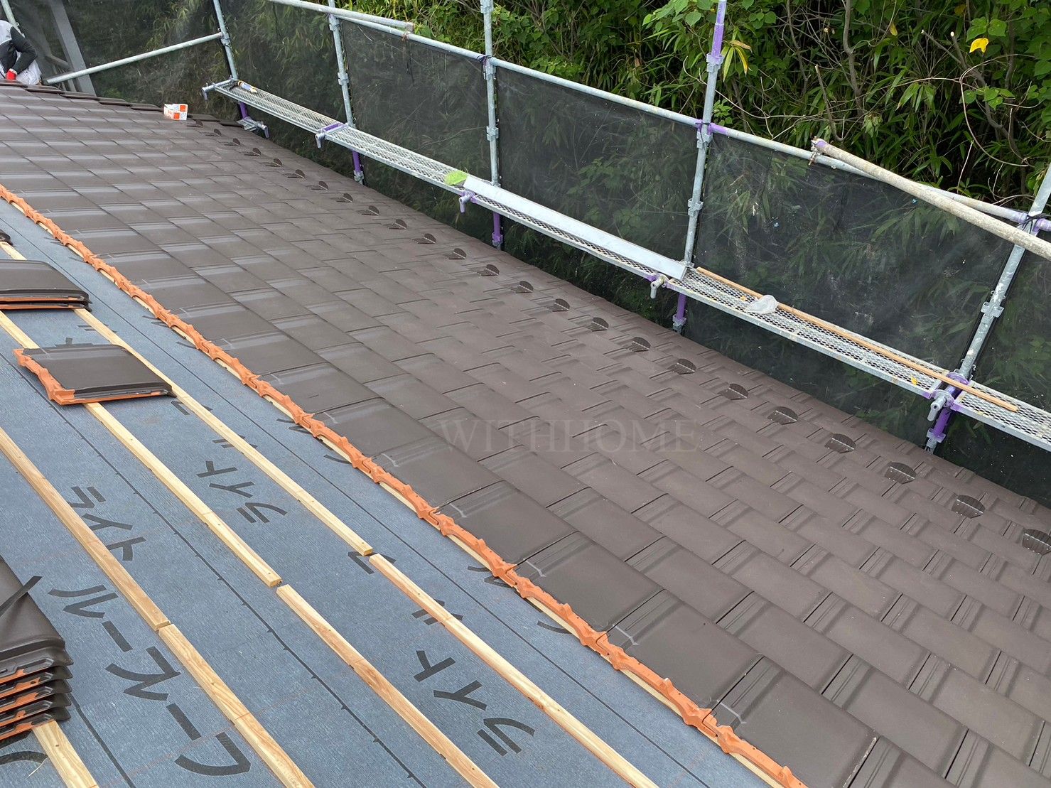 広島の屋根・瓦のお店 ウィズホーム　屋根工事 瓦屋根 屋根修理　カラーベスト葺き替え