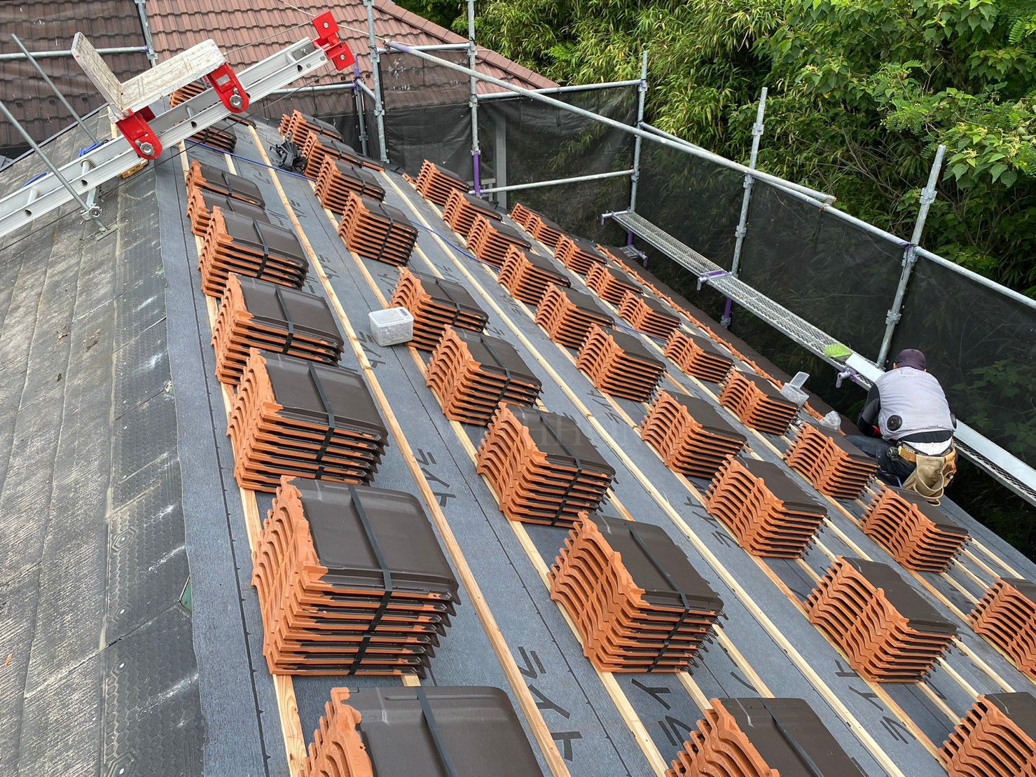 広島の屋根・瓦のお店 ウィズホーム　屋根工事 瓦屋根 屋根修理　カラーベスト葺き替え