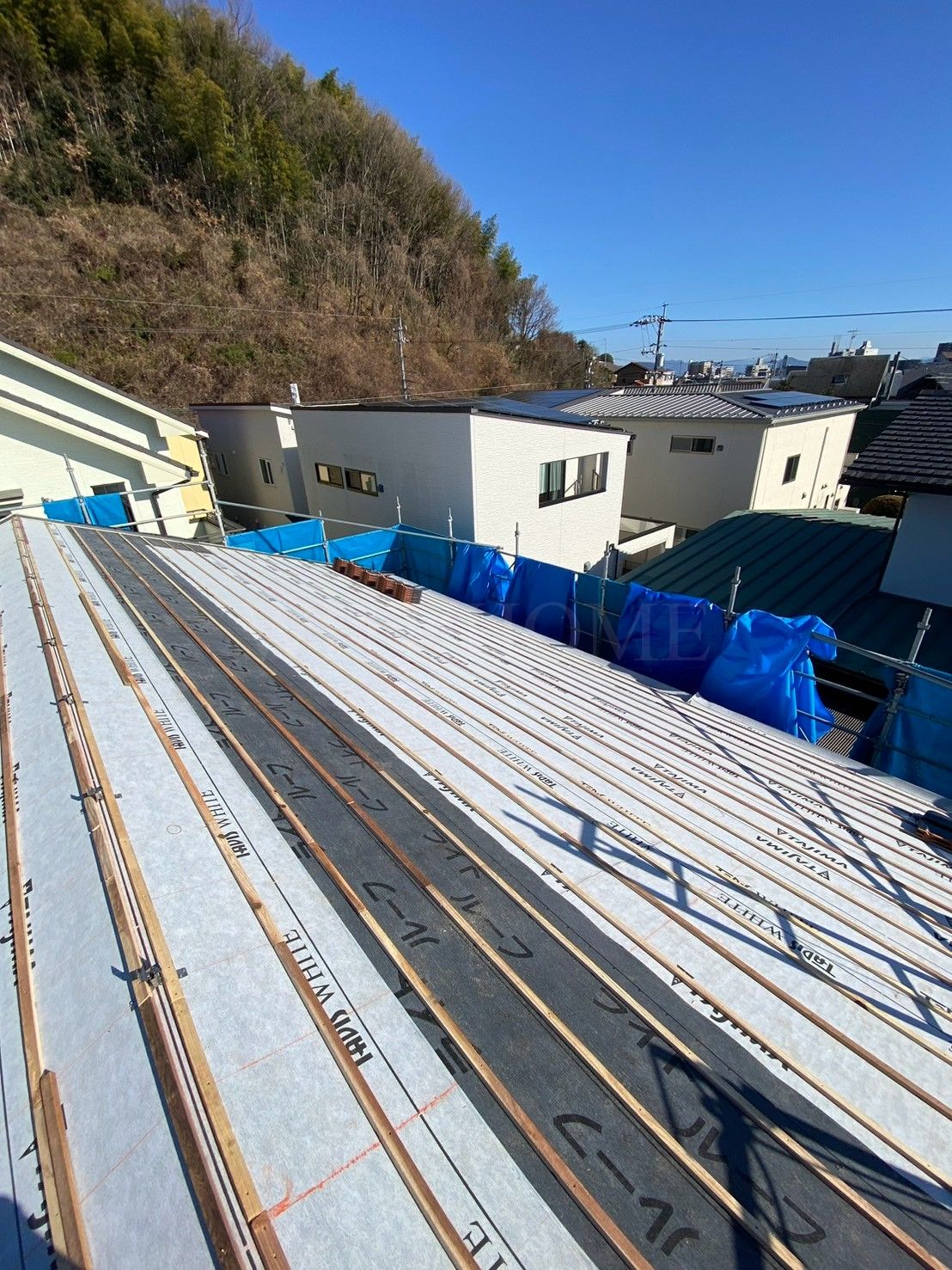 広島 広島の屋根・瓦のお店 ウィズホーム 屋根工事 瓦屋根 屋根修理 板金屋根 カバー工法 金属屋根 屋根足場 雨漏り修理 雨漏り原因 瓦 瓦屋根 新築工事 洋風瓦