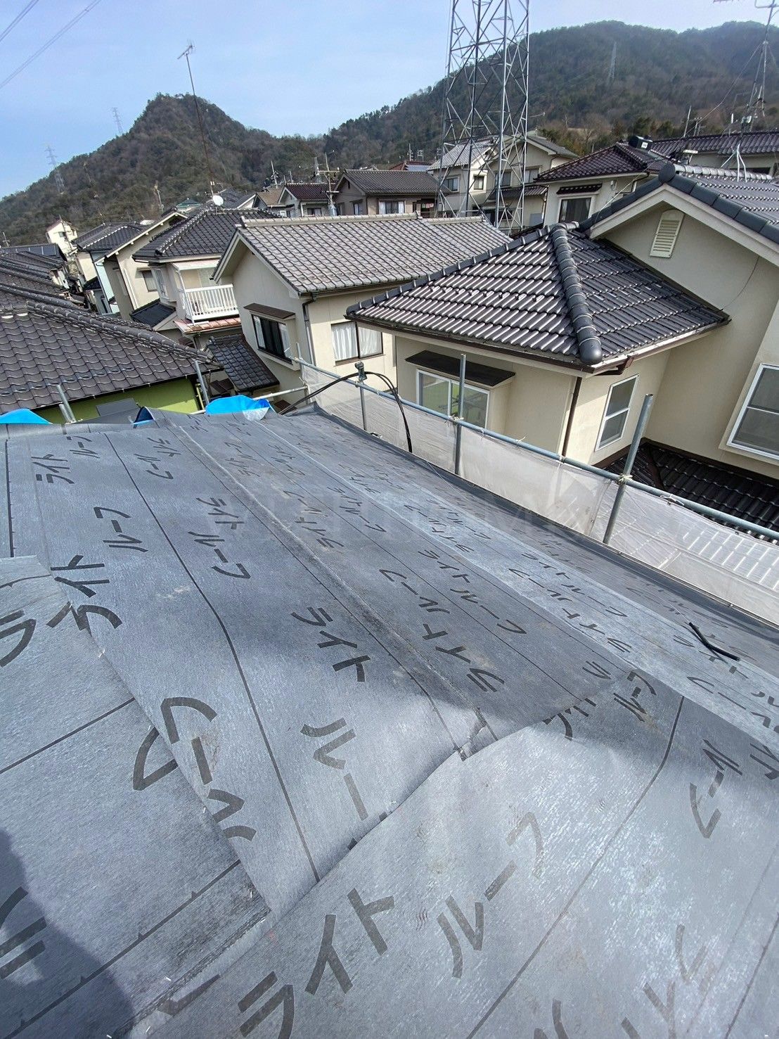 広島 広島の屋根・瓦のお店 ウィズホーム 屋根工事 瓦屋根 屋根修理 板金屋根 カバー工法 金属屋根 屋根足場 雨漏り修理 雨漏り原因 瓦 瓦屋根 洋風瓦