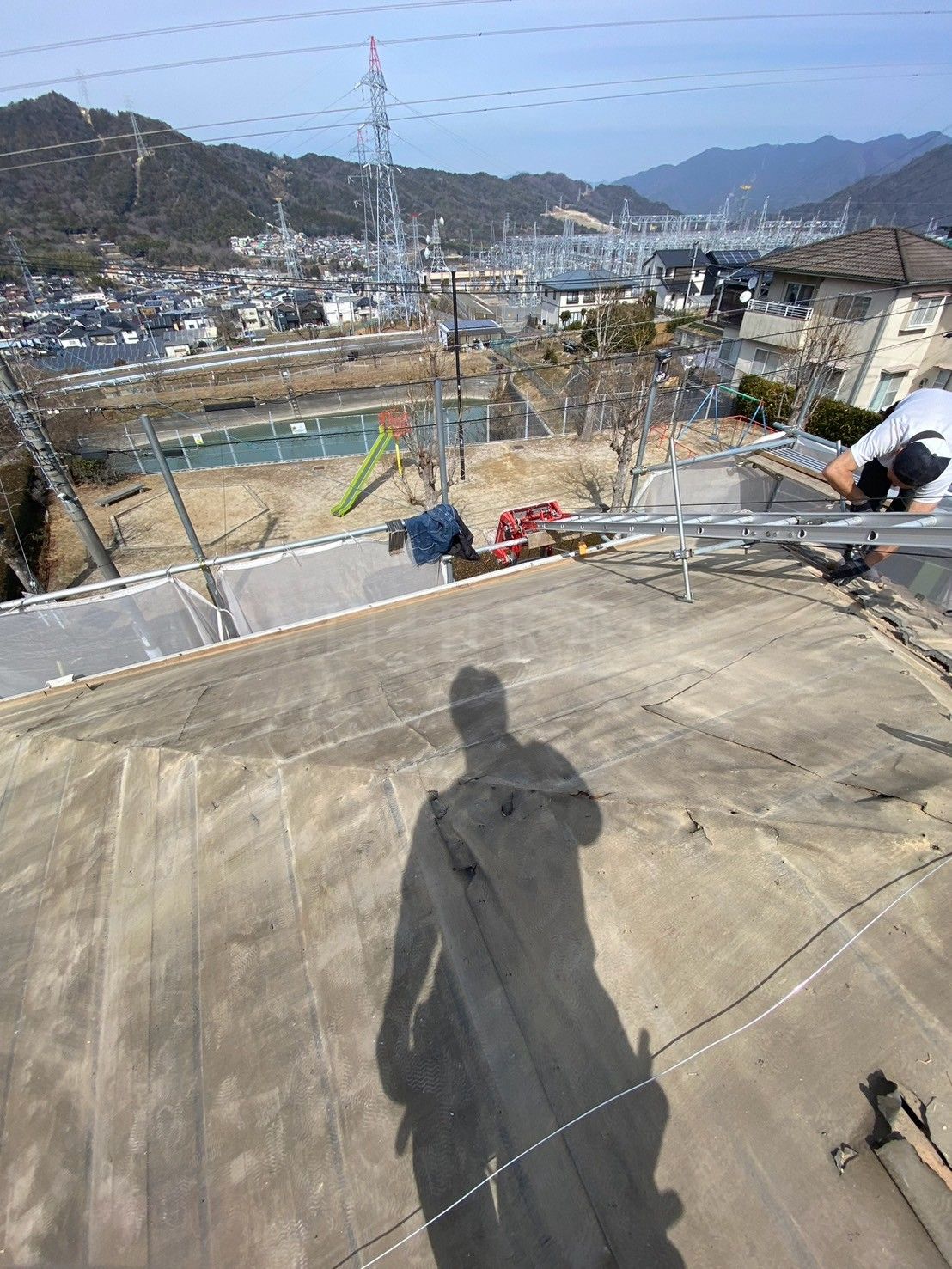 広島 広島の屋根・瓦のお店 ウィズホーム 屋根工事 瓦屋根 屋根修理 板金屋根 カバー工法 金属屋根 屋根足場 雨漏り修理 雨漏り原因 瓦 瓦屋根 洋風瓦