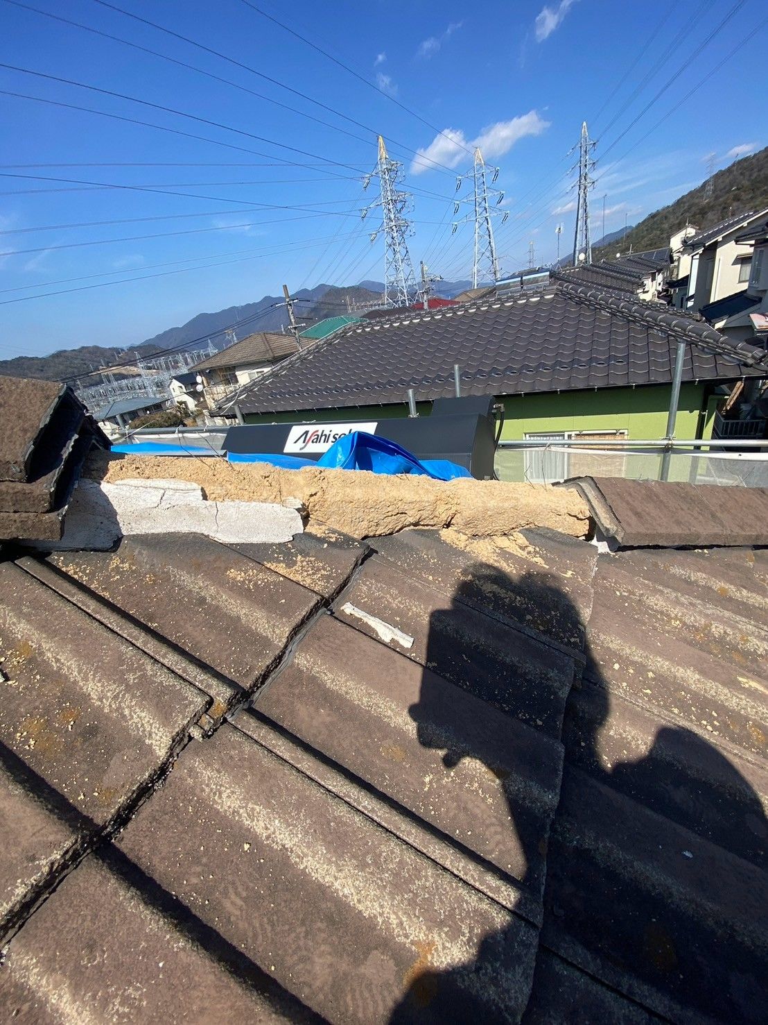 広島 広島の屋根・瓦のお店 ウィズホーム 屋根工事 瓦屋根 屋根修理 板金屋根 カバー工法 金属屋根 屋根足場 雨漏り修理 雨漏り原因 瓦 瓦屋根 洋風瓦