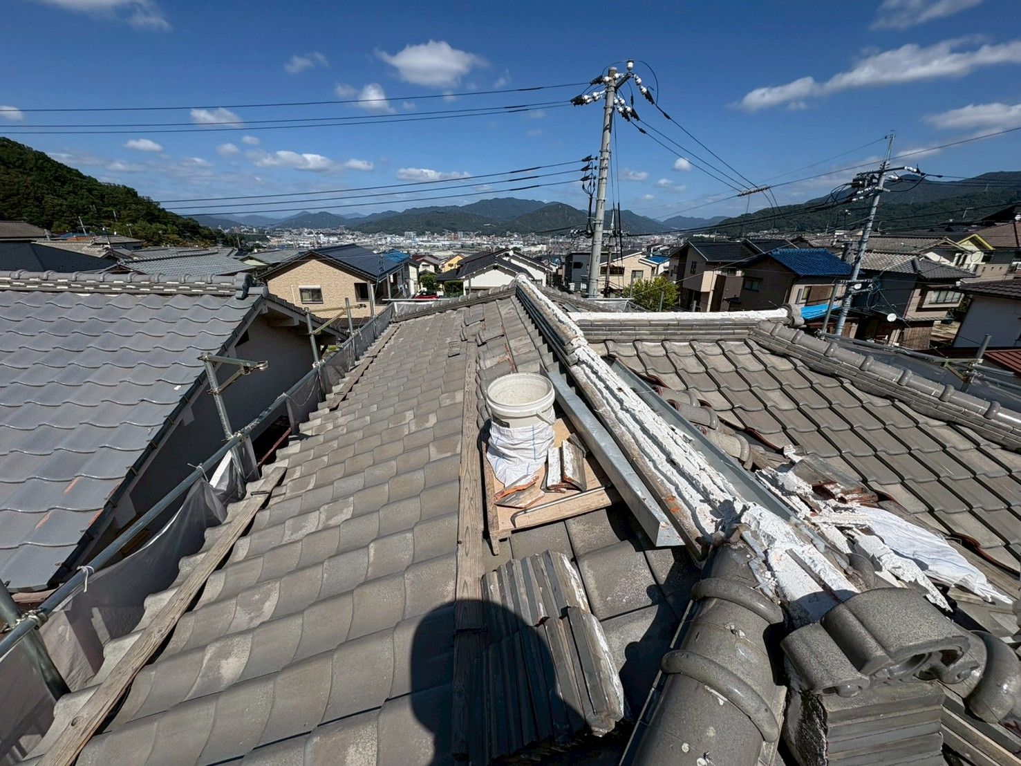 広島　広島の屋根・瓦のお店 ウィズホーム　屋根工事 瓦屋根 屋根修理　板金屋根　カバー工法　金属屋根　軒天　軒天貼替　軒天べニヤ