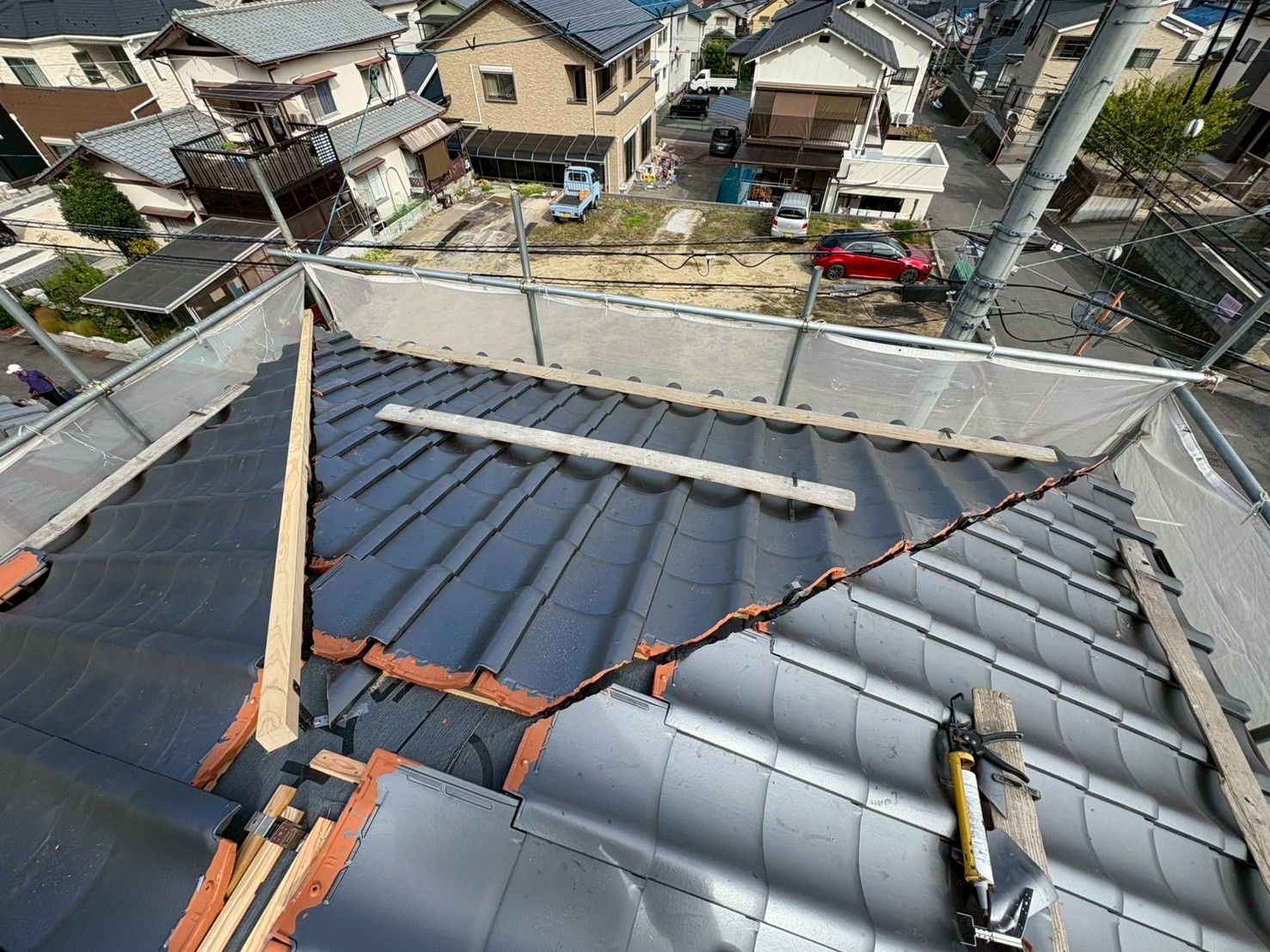 広島　広島の屋根・瓦のお店 ウィズホーム　屋根工事 瓦屋根 屋根修理　板金屋根　カバー工法　金属屋根　軒天　軒天貼替　軒天べニヤ