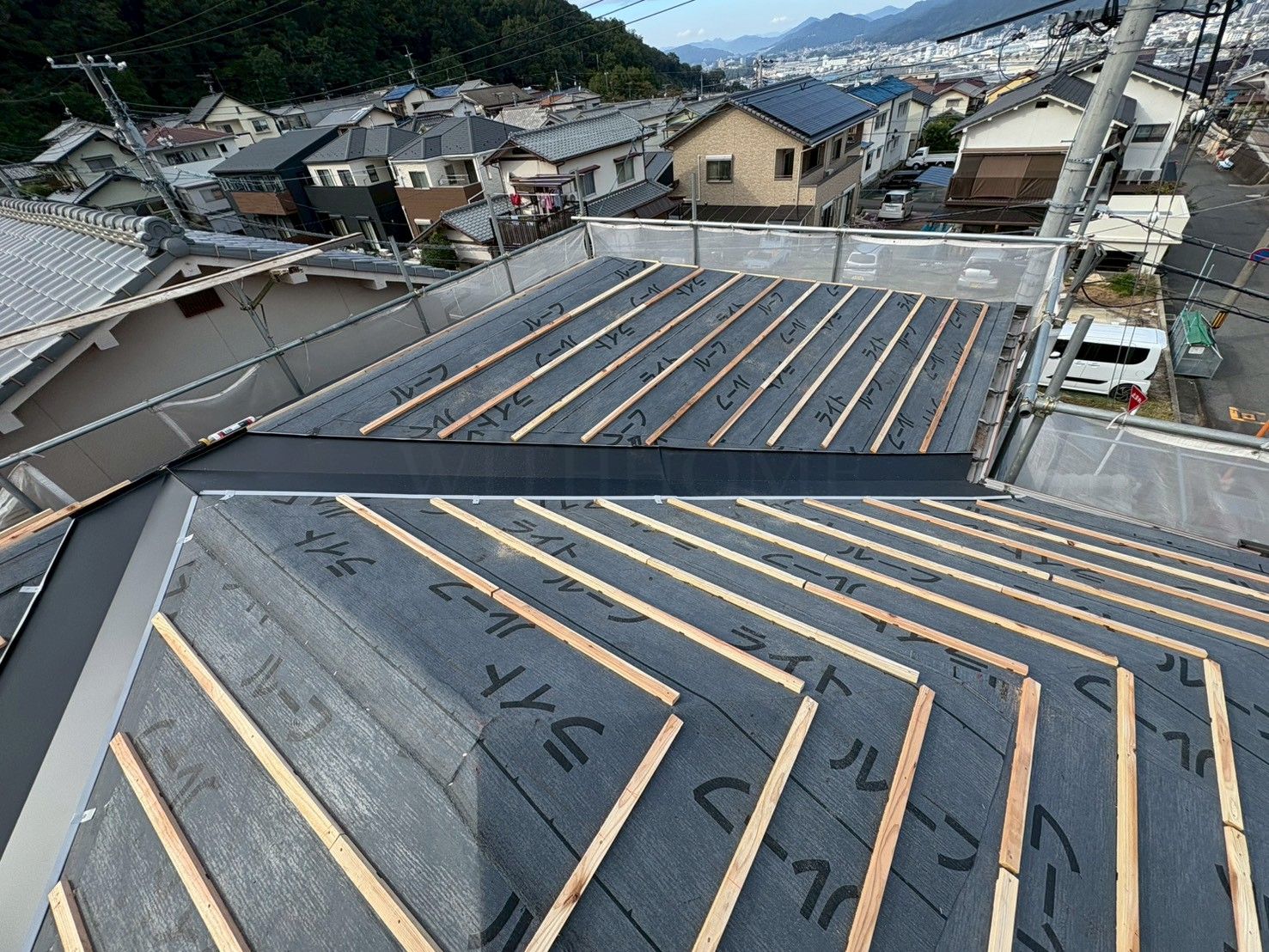 広島　広島の屋根・瓦のお店 ウィズホーム　屋根工事 瓦屋根 屋根修理　板金屋根　カバー工法　金属屋根　軒天　軒天貼替　軒天べニヤ
