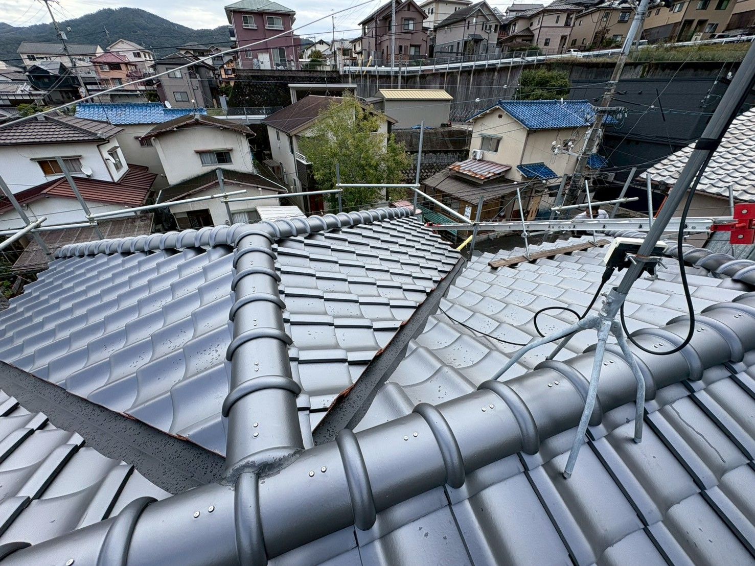 広島　広島の屋根・瓦のお店 ウィズホーム　屋根工事 瓦屋根 屋根修理　板金屋根　カバー工法　金属屋根　軒天　軒天貼替　軒天べニヤ