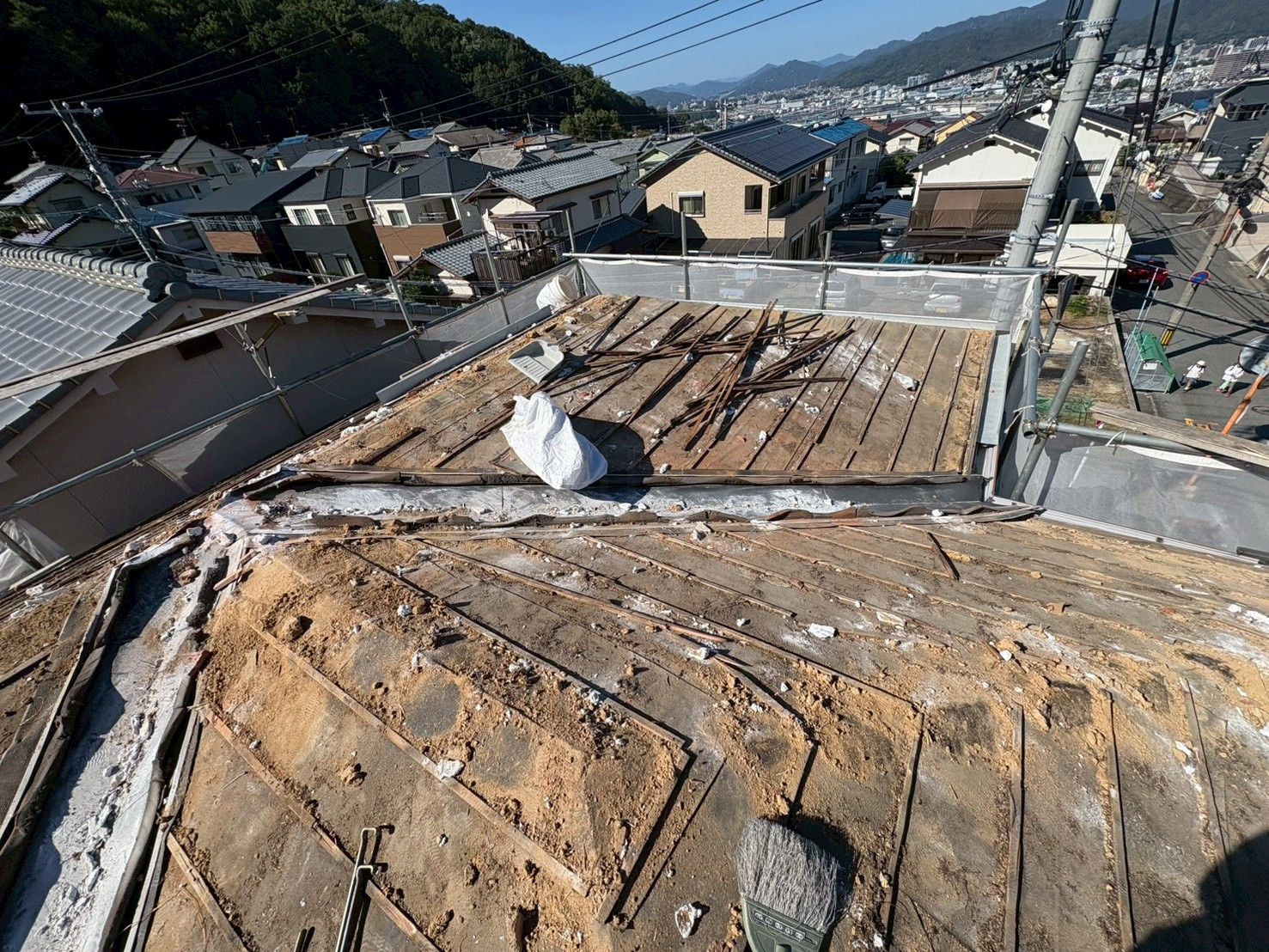 広島　広島の屋根・瓦のお店 ウィズホーム　屋根工事 瓦屋根 屋根修理　板金屋根　カバー工法　金属屋根　軒天　軒天貼替　軒天べニヤ