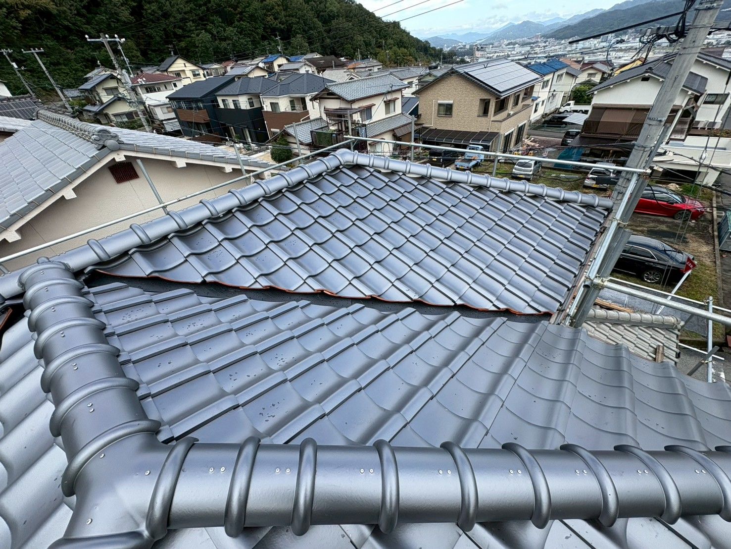 広島　広島の屋根・瓦のお店 ウィズホーム　屋根工事 瓦屋根 屋根修理　板金屋根　カバー工法　金属屋根　軒天　軒天貼替　軒天べニヤ
